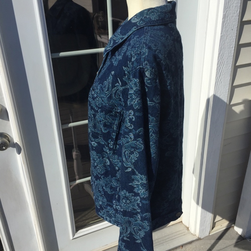 Chico’s Cotton Jacket. size 2 - Picture 8 of 9